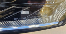Laden Sie das Bild in den Galerie-Viewer, Frontscheinwerfer Skoda Octavia 5E4941015B LED Links Scheinwerfer Headlight SCH9926083574jg