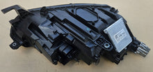 Laden Sie das Bild in den Galerie-Viewer, Frontscheinwerfer Skoda Octavia 5E4941015B LED Links Scheinwerfer Headlight SCH9926083574jg