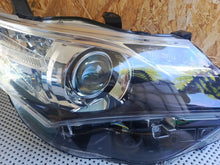Load image into Gallery viewer, Frontscheinwerfer Toyota Auris 81110-02E40 LED Rechts Scheinwerfer Headlight SCH9927778233fc