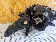 Load image into Gallery viewer, Frontscheinwerfer Toyota Auris 81110-02E40 LED Rechts Scheinwerfer Headlight SCH9927778233fc