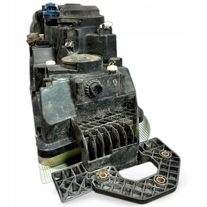Frontscheinwerfer Renault 7482588679 Links Scheinwerfer Headlight SCH9928115179tx