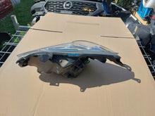 Laden Sie das Bild in den Galerie-Viewer, Frontscheinwerfer Renault Twingo I 27152800R Rechts Scheinwerfer Headlight SCH9933989156gh