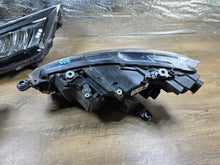 Laden Sie das Bild in den Galerie-Viewer, Frontscheinwerfer Seat Ibiza I V 6F1941006E 40111000 Rechts Headlight SCH9938214147py