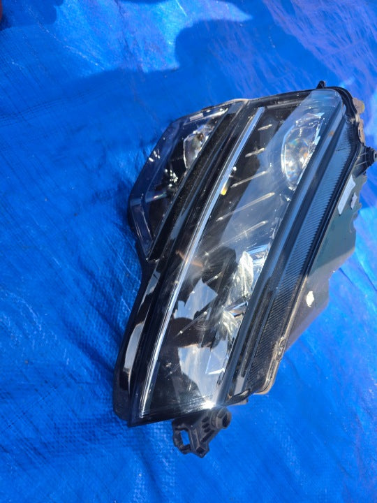 Frontscheinwerfer Skoda Karoq 57B941016D Full LED Rechts Scheinwerfer Headlight SCH9940094002yo