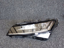 Laden Sie das Bild in den Galerie-Viewer, Frontscheinwerfer Skoda Superb III 3V1941015D Links Scheinwerfer Headlight SCH9942073221oy