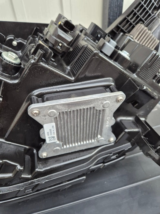 Frontscheinwerfer Ssangyong Korando 83102-37201 Full LED Rechts Headlight SCH9948415501rn