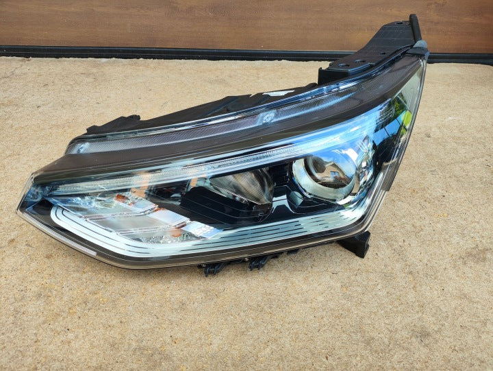 Frontscheinwerfer Ssangyong Korando 83101 37101 Links Scheinwerfer Headlight SCH9948802645xi