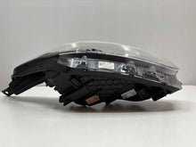 Laden Sie das Bild in den Galerie-Viewer, Frontscheinwerfer Kia Ceed 92102J7051 Rechts Scheinwerfer Headlight SCH9956952415es