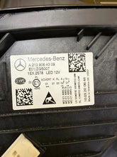 Load image into Gallery viewer, Frontscheinwerfer Mercedes-Benz W213 A2139064309 LED Links Headlight SCH9959476853bb