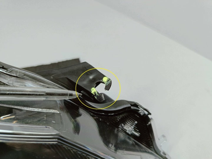 Frontscheinwerfer Toyota Yaris 212112L2000 Rechts Scheinwerfer Headlight SCH9960651771ip