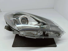 Laden Sie das Bild in den Galerie-Viewer, Frontscheinwerfer Toyota Yaris 212112L2000 Rechts Scheinwerfer Headlight SCH9960651771ip