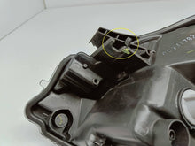 Laden Sie das Bild in den Galerie-Viewer, Frontscheinwerfer Toyota Yaris 212112L2000 Rechts Scheinwerfer Headlight SCH9960651771ip