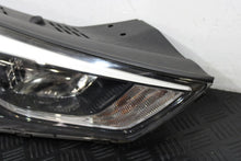 Load image into Gallery viewer, Frontscheinwerfer Hyundai Tucson 92102-D7100 Rechts Scheinwerfer Headlight SCH9961815907ia