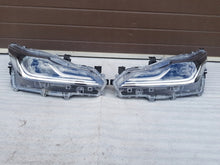 Laden Sie das Bild in den Galerie-Viewer, Frontscheinwerfer Toyota Corolla 81150-02T50 Ein Satz Scheinwerfer Headlight SCH9963084248wf