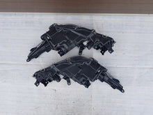 Laden Sie das Bild in den Galerie-Viewer, Frontscheinwerfer Toyota Corolla 81150-02T50 Ein Satz Scheinwerfer Headlight SCH9963084248wf