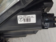 Laden Sie das Bild in den Galerie-Viewer, Frontscheinwerfer Toyota Corolla 81150-02T50 Ein Satz Scheinwerfer Headlight SCH9963084248wf