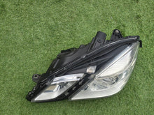 Laden Sie das Bild in den Galerie-Viewer, Frontscheinwerfer Mercedes-Benz W212 A2128201961 Xenon Links Headlight SCH9964892155bj