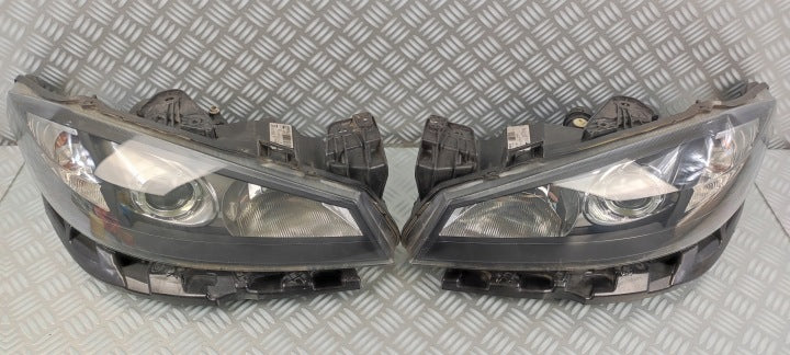 Frontscheinwerfer Renault Laguna II 89010500 7701476385 Xenon Rechts oder Links SCH9971374786ob