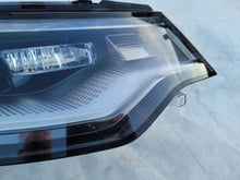 Laden Sie das Bild in den Galerie-Viewer, Frontscheinwerfer Land Rover I Discovery V MY4213W029EB 89916094 Rechts SCH9972010990gt