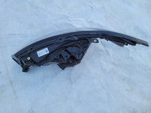 Laden Sie das Bild in den Galerie-Viewer, Frontscheinwerfer Land Rover I Discovery V MY4213W029EB 89916094 Rechts SCH9972010990gt