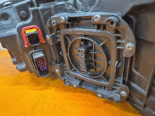 Laden Sie das Bild in den Galerie-Viewer, Frontscheinwerfer Audi A6 C7 4G0941036 Rechts Scheinwerfer Headlight SCH9972224746px