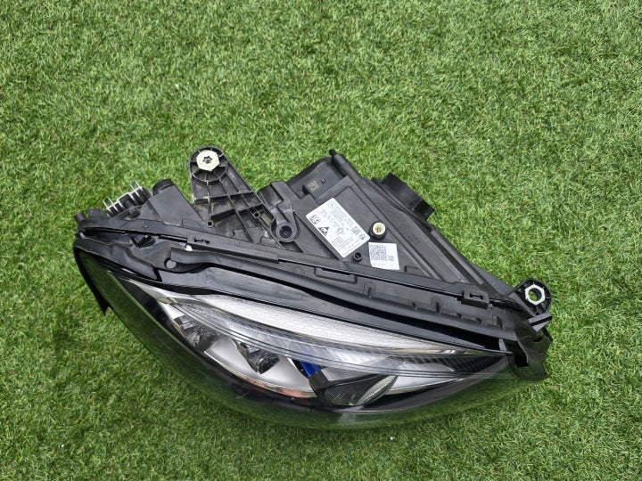 Frontscheinwerfer Mercedes-Benz W205 A2059061606KZ LED Rechts Headlight SCH9977094000qx