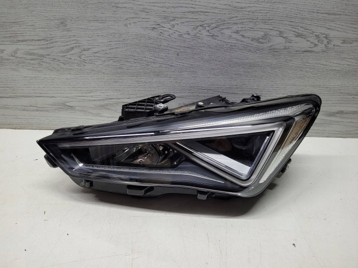 Frontscheinwerfer Cupra Formentor 5FG941007F L316840011D02A00P Links Headlight SCH9977129518kf