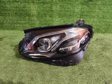 Laden Sie das Bild in den Galerie-Viewer, Frontscheinwerfer Mercedes-Benz W213 A2139064704 Links Scheinwerfer Headlight SCH9982821455qa