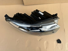 Laden Sie das Bild in den Galerie-Viewer, Frontscheinwerfer Citroën Spacetourer 9808233980-00 Rechts Headlight SCH9991224058fy