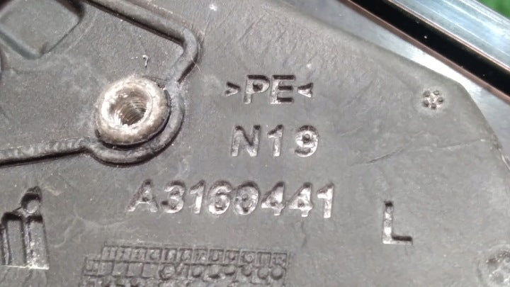 Außenspiegel Seitenspiegel Mercedes-Benz W204 A3160441 Elektrisch - Links SSP1068080870ow