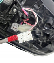 Laden Sie das Bild in den Galerie-Viewer, Außenspiegel Seitenspiegel Toyota 4 Prius E4044690 - Links Side Mirror SSP2654727250rq