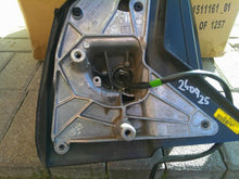 Laden Sie das Bild in den Galerie-Viewer, Außenspiegel Seitenspiegel VW T5 E9036748 Elektrisch 5Pin Rechts Side Mirror SSP3127484717lb