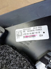 Laden Sie das Bild in den Galerie-Viewer, Außenspiegel Renault Master I 963016390R Elektrisch 9Pin Rechts Schwarz SSP4108254640bz