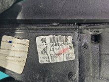 Laden Sie das Bild in den Galerie-Viewer, Außenspiegel Seitenspiegel Opel Astra L 984605269 E20420335 6Pin Links SSP8341103565nd