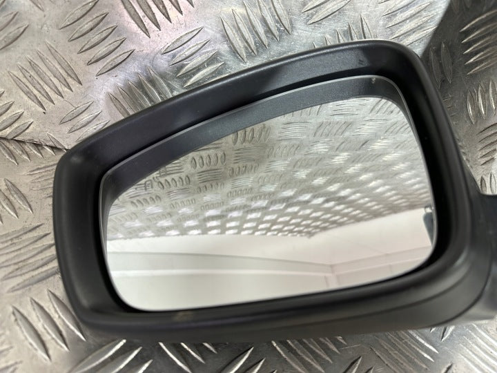 Außenspiegel Seitenspiegel Skoda Fabia III E90411104 8Pin Links Side Mirror SSP8814558211mc