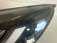 Laden Sie das Bild in den Galerie-Viewer, Frontscheinwerfer Ford Focus NX7B13E015CF Links Scheinwerfer Headlight SCH2453962402kt