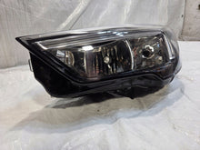Laden Sie das Bild in den Galerie-Viewer, Frontscheinwerfer Opel Crossland X 13467967 Links Scheinwerfer Headlight SCH3195619848wx