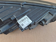 Laden Sie das Bild in den Galerie-Viewer, Frontscheinwerfer Skoda Octavia IV 5E4941015 Links Scheinwerfer Headlight SCH1154321791pr