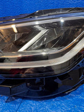 Laden Sie das Bild in den Galerie-Viewer, Frontscheinwerfer VW Golf VIII 5H1941005A LED Links Scheinwerfer Headlight SCH6549406277he