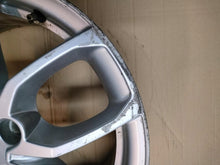Laden Sie das Bild in den Galerie-Viewer, 1x Alufelge 17 Zoll 7.5&quot; 5x114.3 55ET Silber 403004671R Renault Megane Rim Wheel