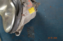 Laden Sie das Bild in den Galerie-Viewer, Frontscheinwerfer Mercedes-Benz W203 A2038203861 0301166176 Rechts Headlight SCH5952419730qn