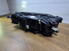 Laden Sie das Bild in den Galerie-Viewer, Frontscheinwerfer VW Touareg 761941082D Rechts Scheinwerfer Headlight SCH3899255768tp