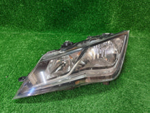 Laden Sie das Bild in den Galerie-Viewer, Frontscheinwerfer Seat Leon 900116 Links Scheinwerfer Headlight SCH1575172907qq