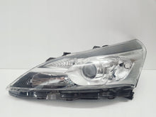 Laden Sie das Bild in den Galerie-Viewer, Frontscheinwerfer Toyota Verso 811500F161-00 Ein Stück (Rechts oder Links)
