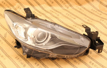 Laden Sie das Bild in den Galerie-Viewer, Frontscheinwerfer Mazda 6 Gj Xenon Rechts Scheinwerfer Headlight