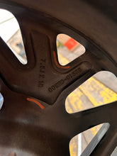 Load image into Gallery viewer, 1x Alufelge 18 Zoll 7.5&quot; 5x114.3 50ET 52910-CM300- Hyundai Rim Wheel