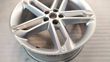 Laden Sie das Bild in den Galerie-Viewer, 1x Alufelge 19 Zoll 7.5&quot; 5x105 38ET Glanz Silber 95016099 Opel Mokka Rim Wheel