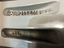 Load image into Gallery viewer, 1x Alufelge 18 Zoll 9.0" 5x112 49ET Glanz Silber A2134011900 Mercedes-Benz Amg FEL4755712078ks