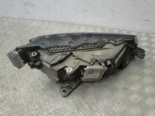 Laden Sie das Bild in den Galerie-Viewer, Frontscheinwerfer Skoda Superb III 3V1941015D LED Ein Stück (Rechts oder Links)