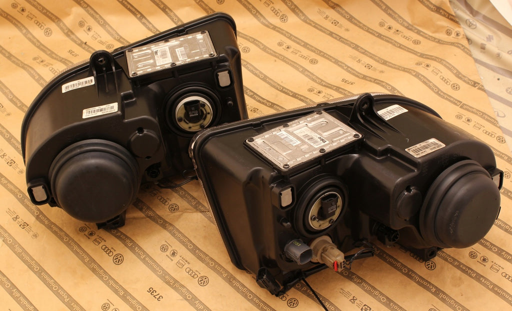 Frontscheinwerfer Chrysler 300 C 04805760AH Xenon Ein Stück (Rechts oder Links)